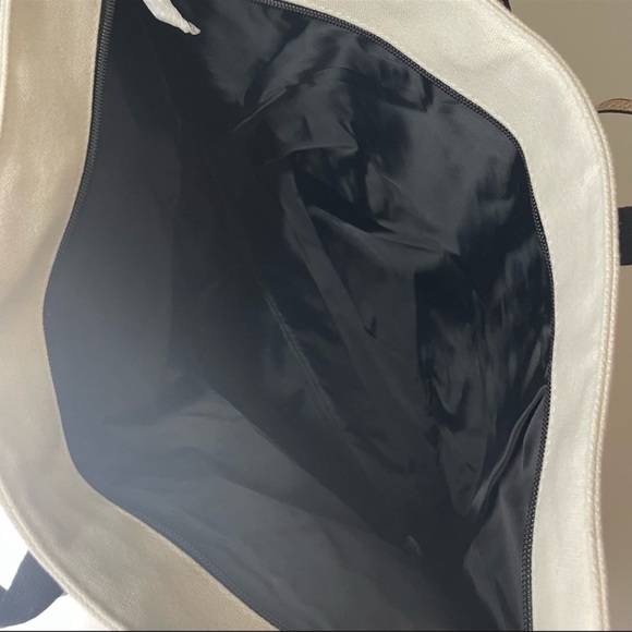 Victoria’s Secret Cream & Gold Tote NWT - Picture 5 of 15